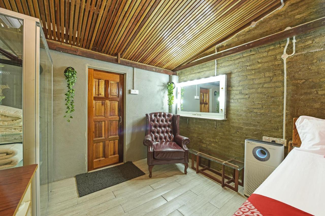 Oyo 90636 Teratak Zakiah Chalet เจอรันทุต ภายนอก รูปภาพ