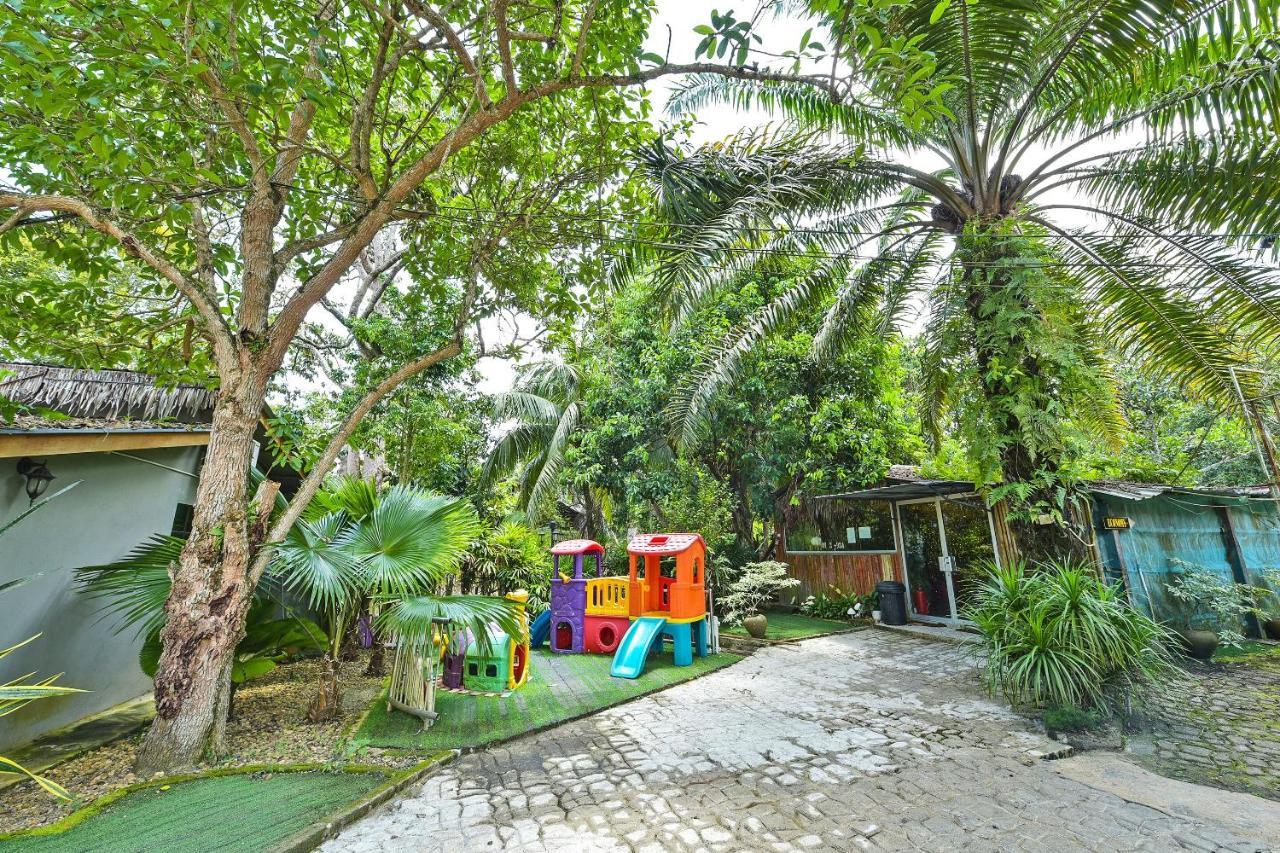 Oyo 90636 Teratak Zakiah Chalet เจอรันทุต ภายนอก รูปภาพ
