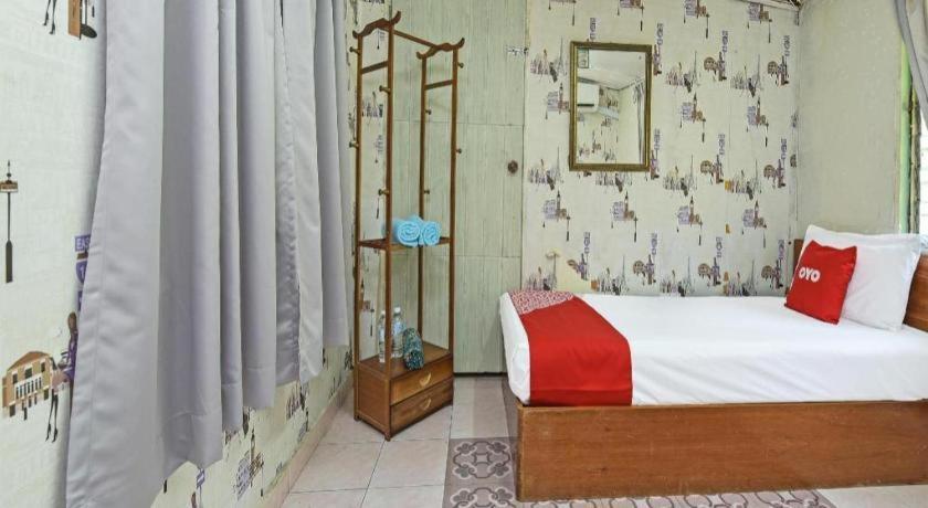Oyo 90636 Teratak Zakiah Chalet เจอรันทุต ภายนอก รูปภาพ